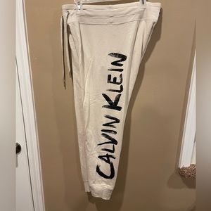 Calvin Klein, joggers in aSize large